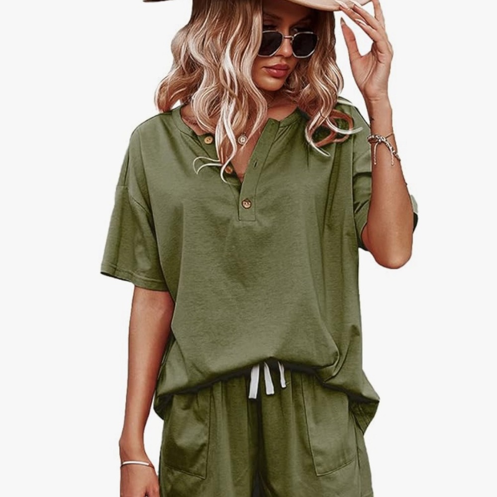 Two Piece Short Set Large